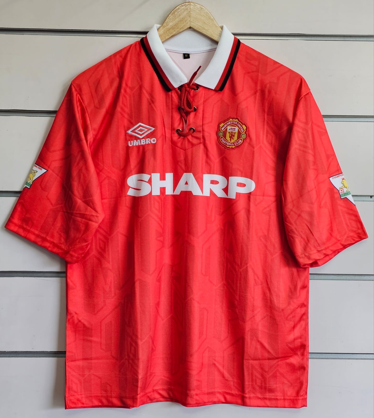 MANCHESTER UNITED RETRO 1992-93 HOME BECKHAM with COLLAR 5 SLEEVE (EMBROIDERY LOGOS)