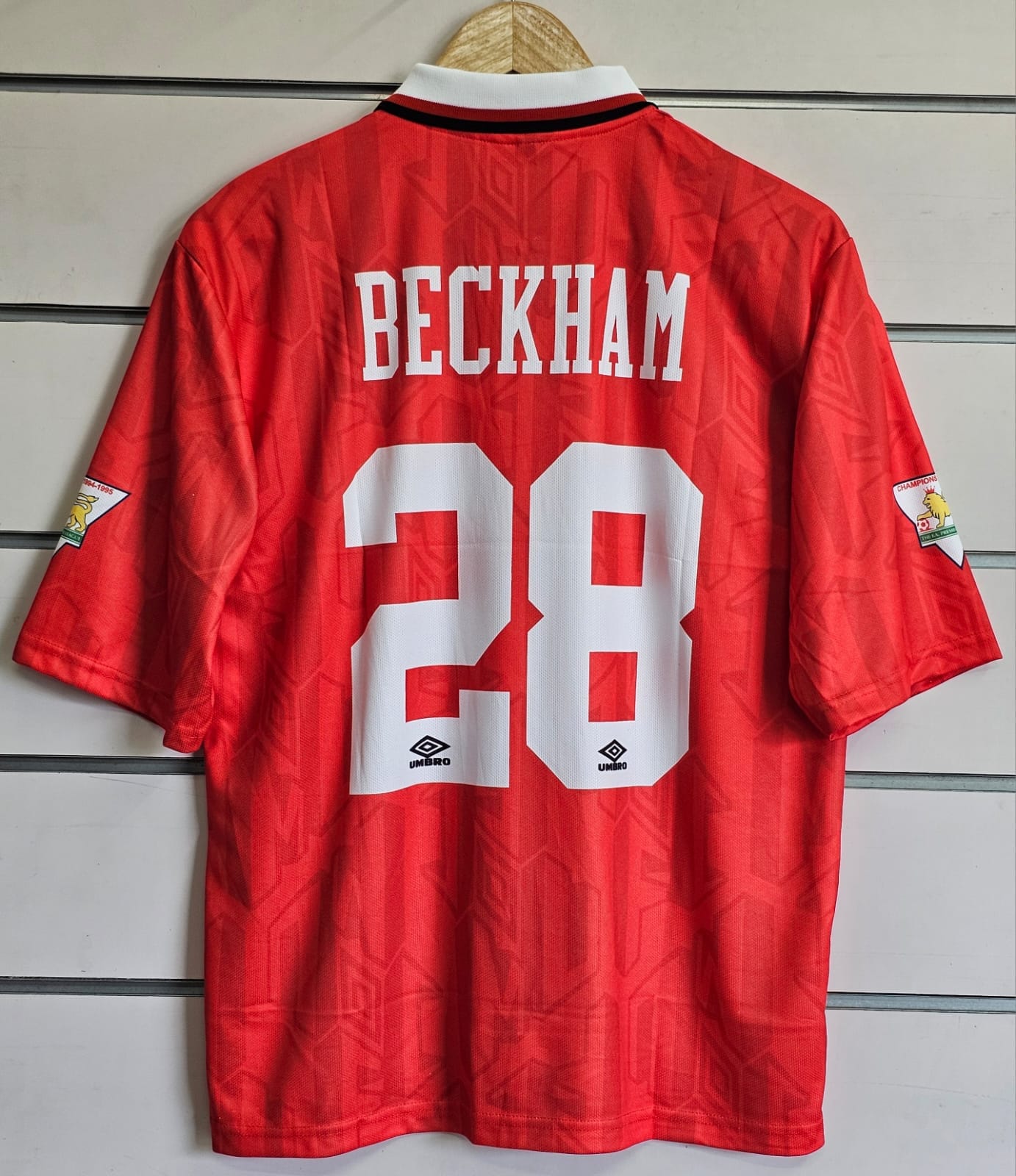 MANCHESTER UNITED RETRO 1992-93 HOME BECKHAM with COLLAR 5 SLEEVE (EMBROIDERY LOGOS)