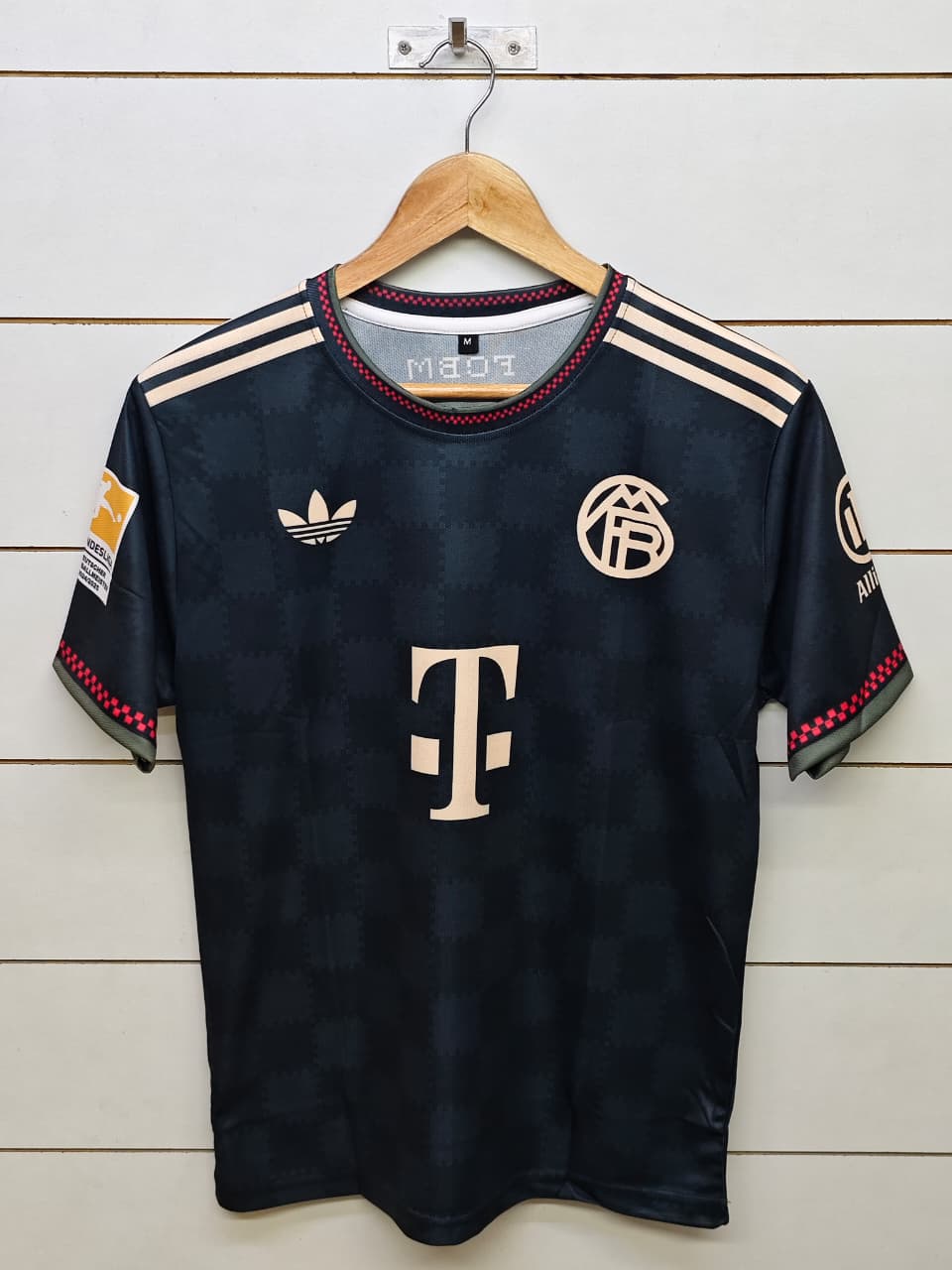 BAYERN MUNICH 2025-26 THIRD KANE