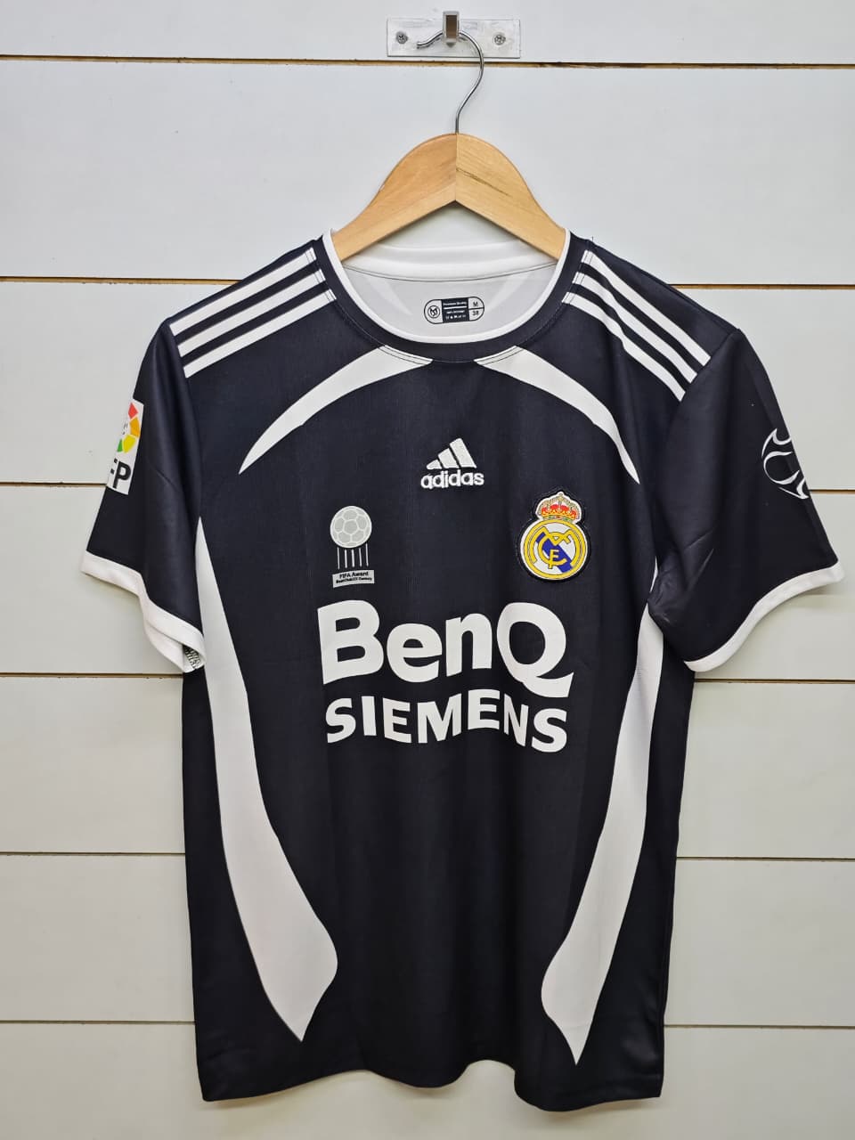 REAL MADRID RETRO 2006-07 AWAY BECKHAM (EMBROIDERY LOGOS)