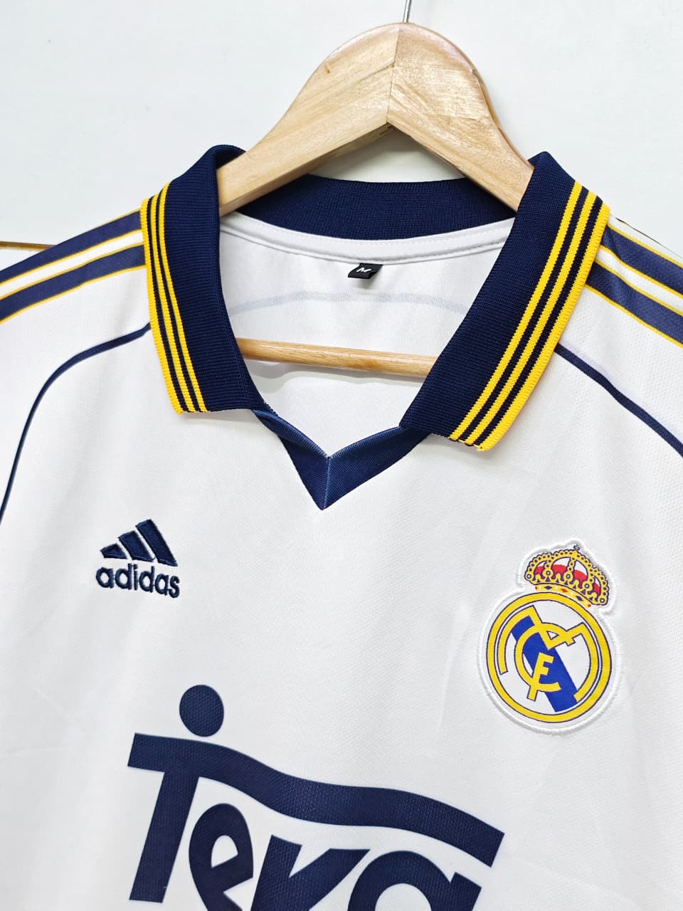 REAL MADRID RETRO 1998-99 HOME R.CARLOS with COLLAR (EMBROIDERY LOGOS)