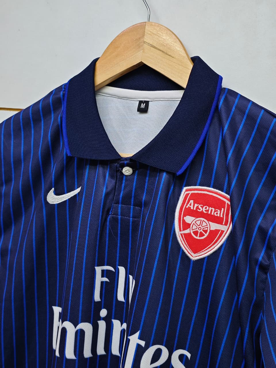 ARSENAL RETRO 2009-10 AWAY V.PERSIE with COLLAR (EMBROIDERY LOGOS)
