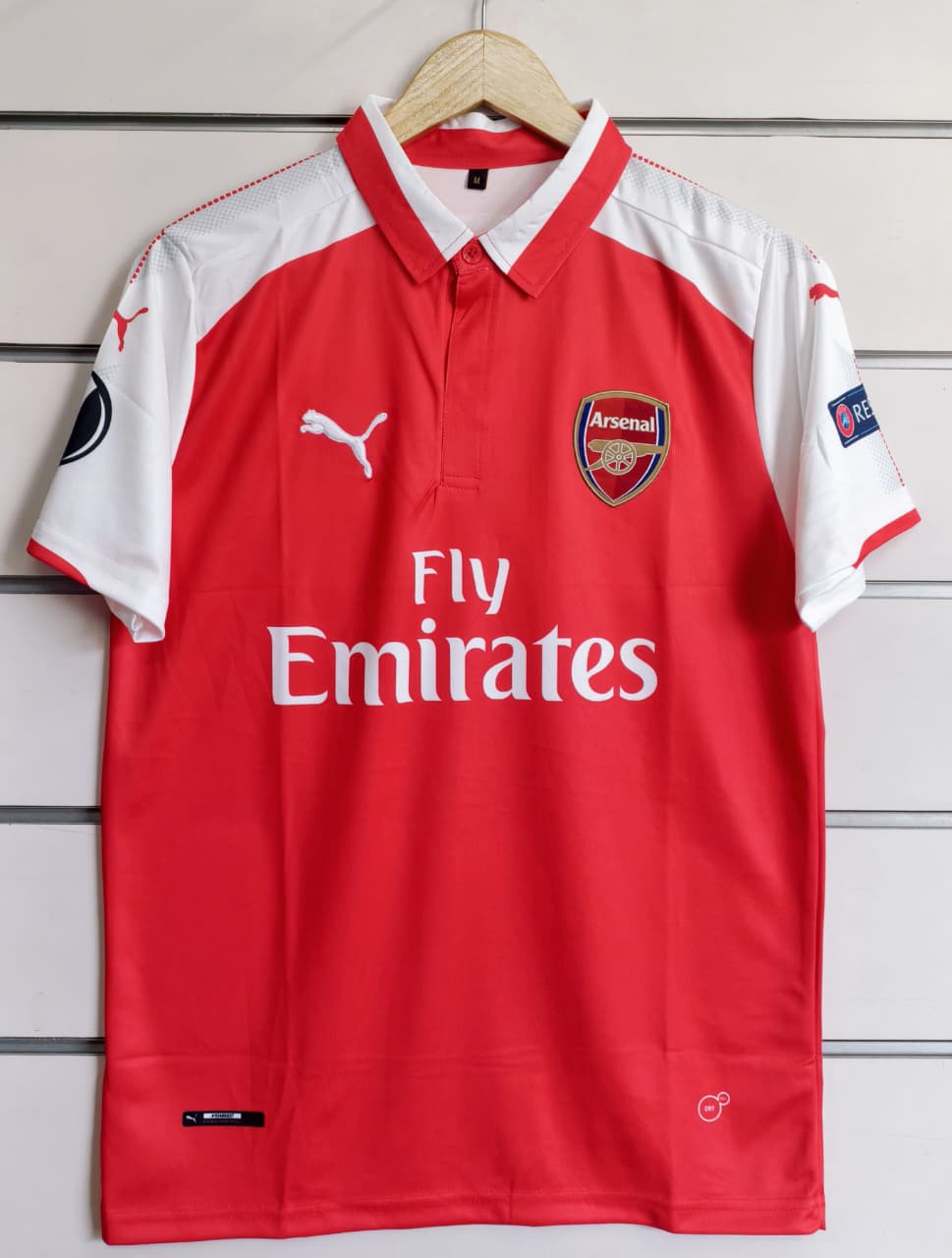 ARSENAL RETRO 2017-18 HOME OZIL with COLLAR (EMBROIDERY LOGOS)
